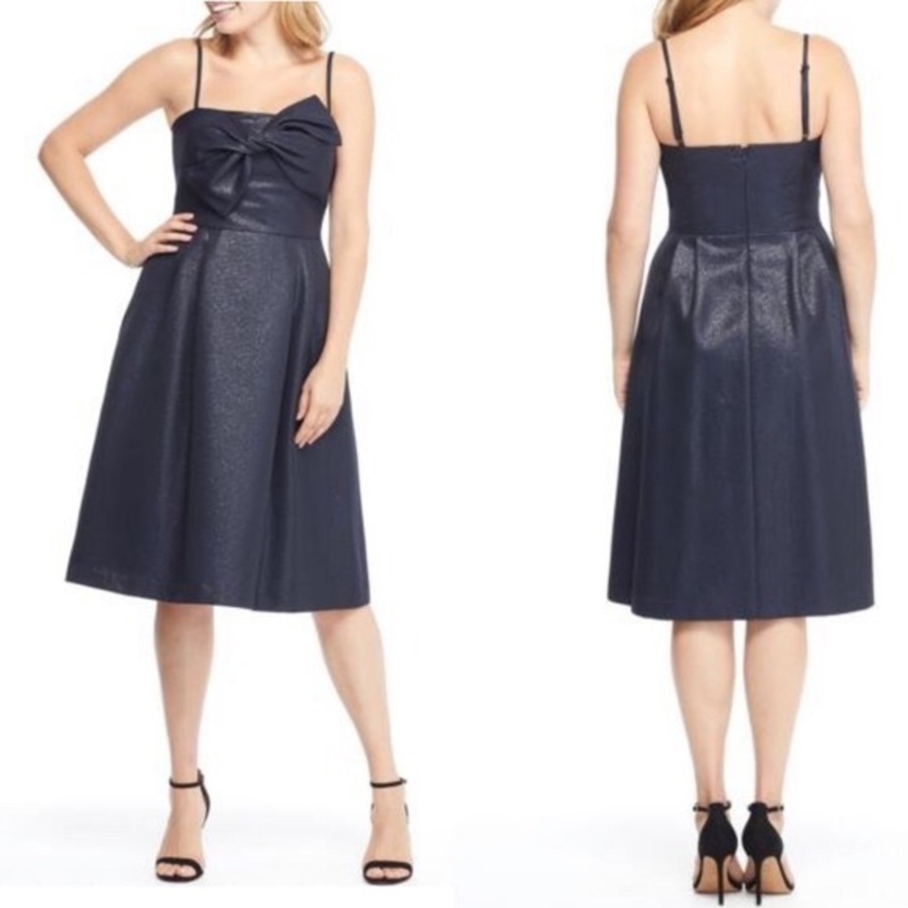 NWOT Gal Meets Glam Shimmer fit and flare dress